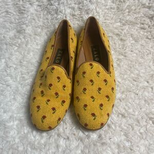 Zalo Vintage Zalo Yellow & Red Rose Needlepoint sleep on  Flats size 10